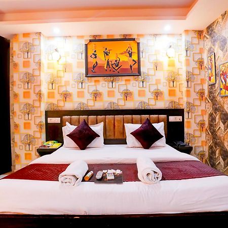 Global Stay Near Delhi Airport Нью-Дели Экстерьер фото