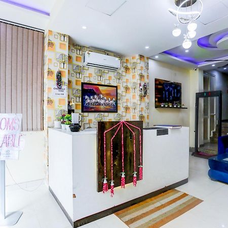 Global Stay Near Delhi Airport Нью-Дели Экстерьер фото