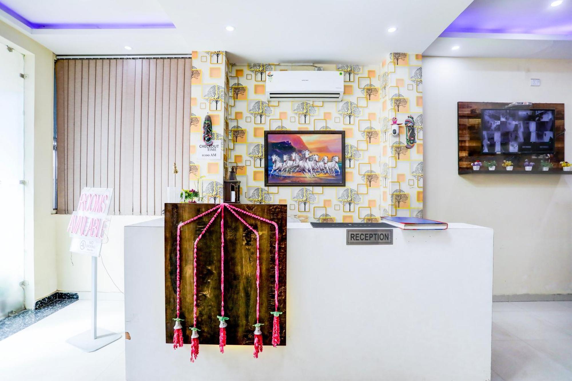 Global Stay Near Delhi Airport Нью-Дели Экстерьер фото
