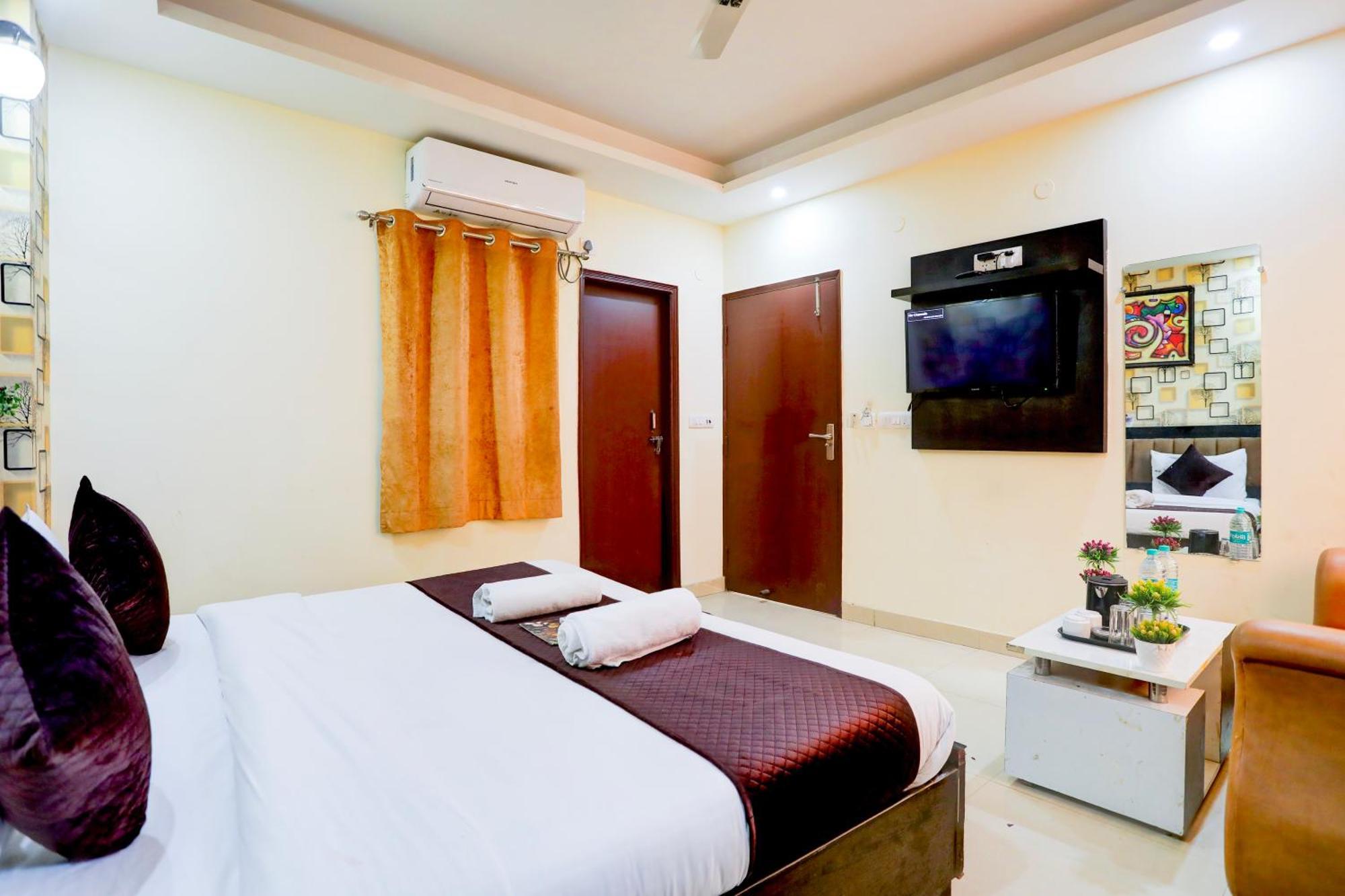 Global Stay Near Delhi Airport Нью-Дели Экстерьер фото