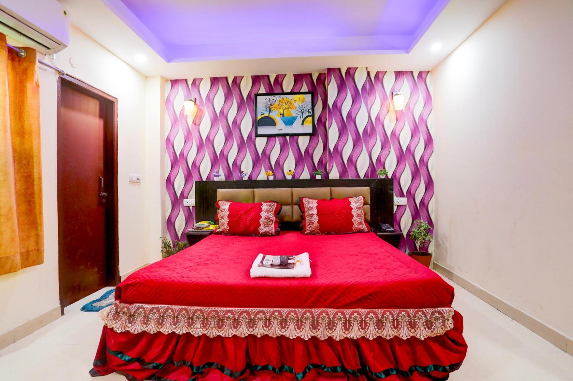 Global Stay Near Delhi Airport Нью-Дели Экстерьер фото